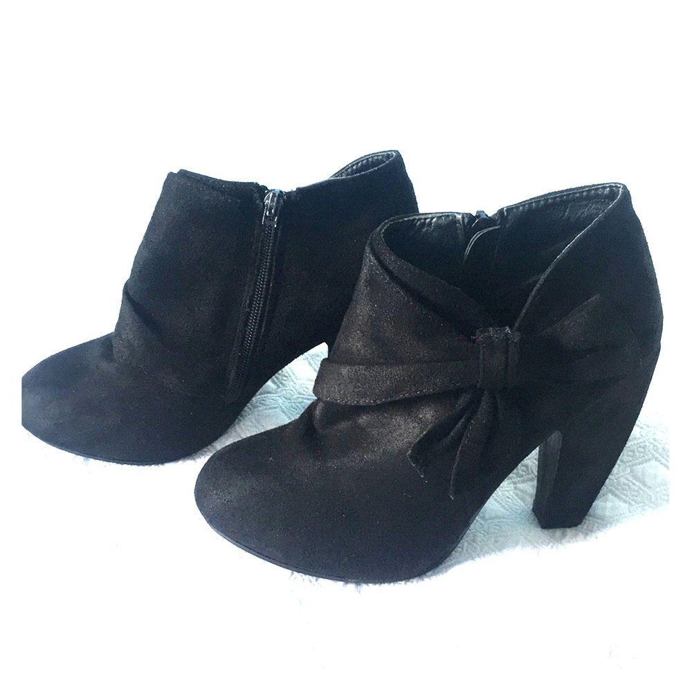 Pretty Black Heels 🎀